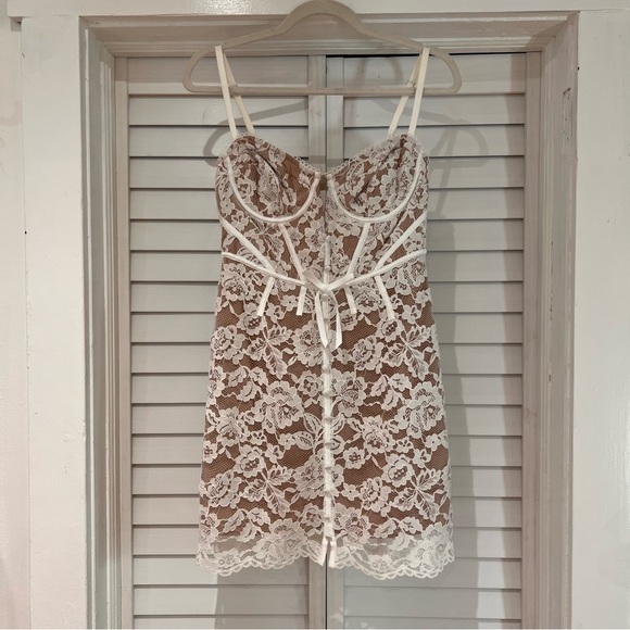For Love & Lemons White Lace Bustier Mini Dress Size medium - Picture 4 of 8